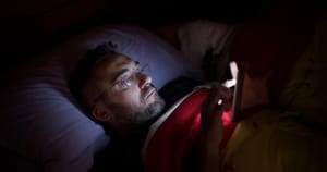 Noscroll: Telefonunuzdan Uzaklaşmanız İçin Bir AI'ın İnterneti Okumasını Beklemeye Başladık